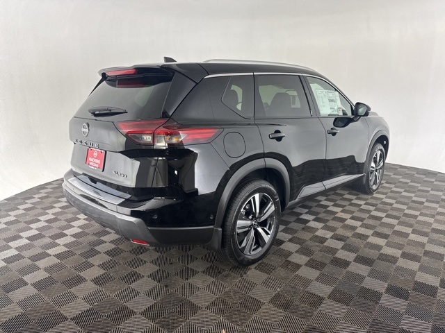Vehicle image 3 of 27