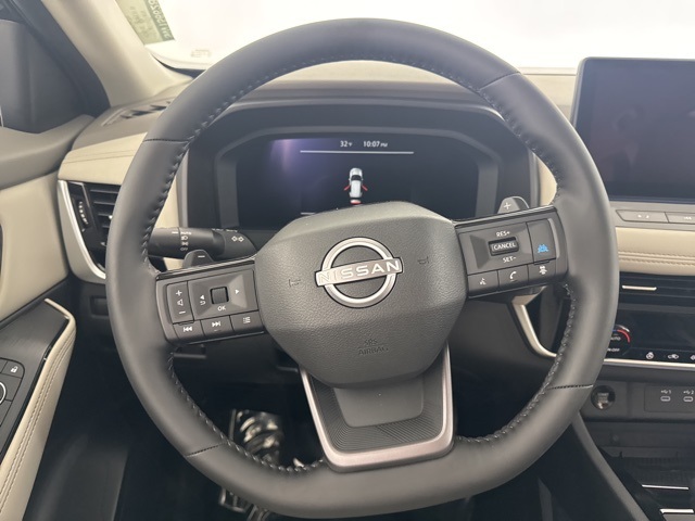 Vehicle image 22 of 27