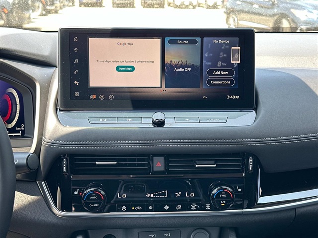 Vehicle image 12 of 18