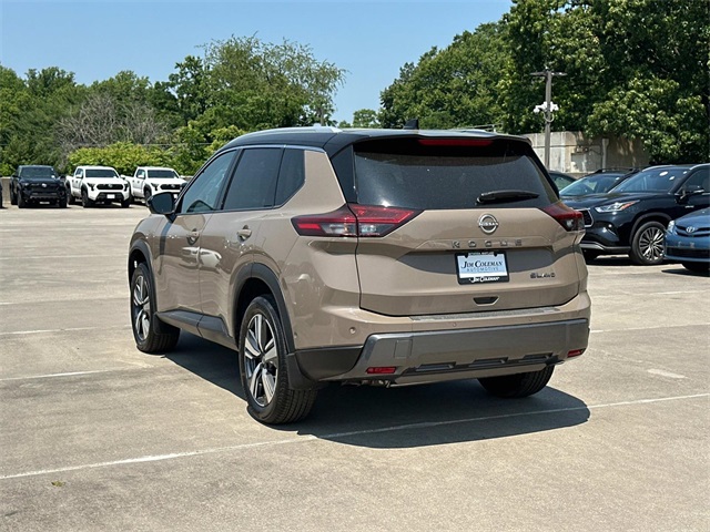 Vehicle image 6 of 18