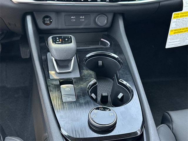 Vehicle image 13 of 18
