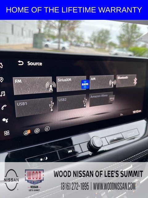Vehicle image 31 of 40