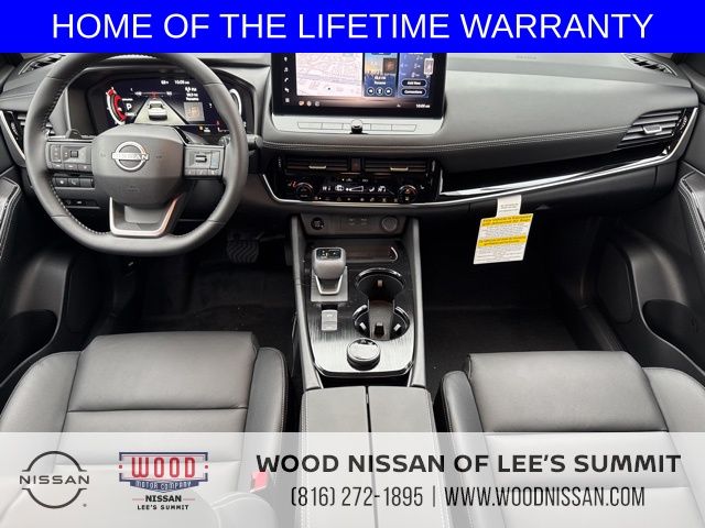 Vehicle image 10 of 40