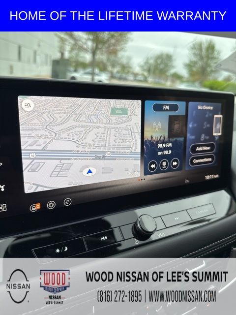 Vehicle image 26 of 40