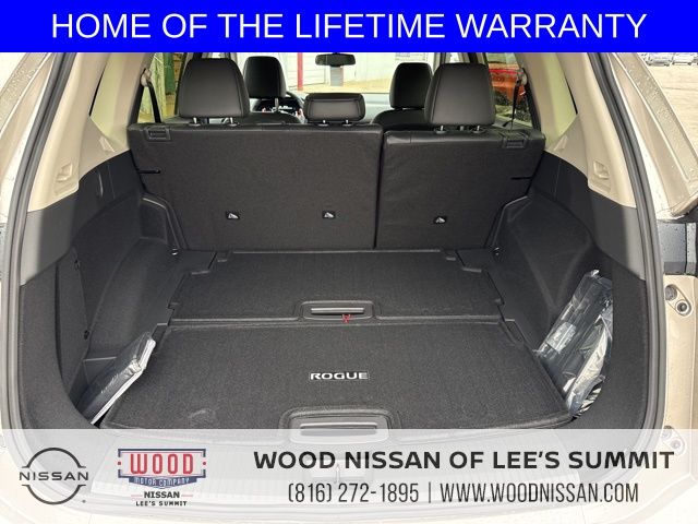 Vehicle image 19 of 40