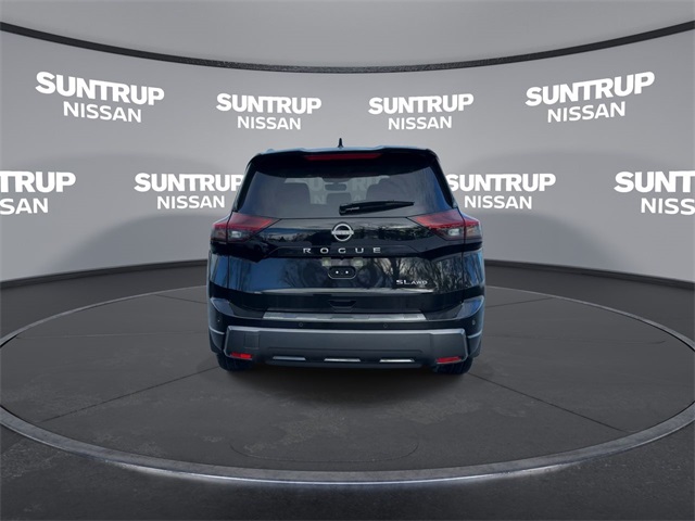 Vehicle image 5 of 33