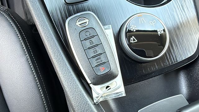 Vehicle image 29 of 30