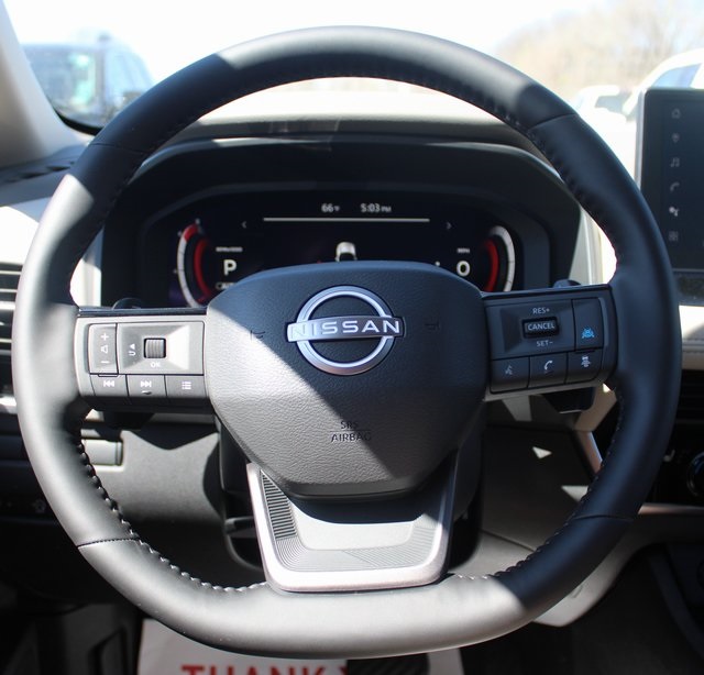 Vehicle image 9 of 20