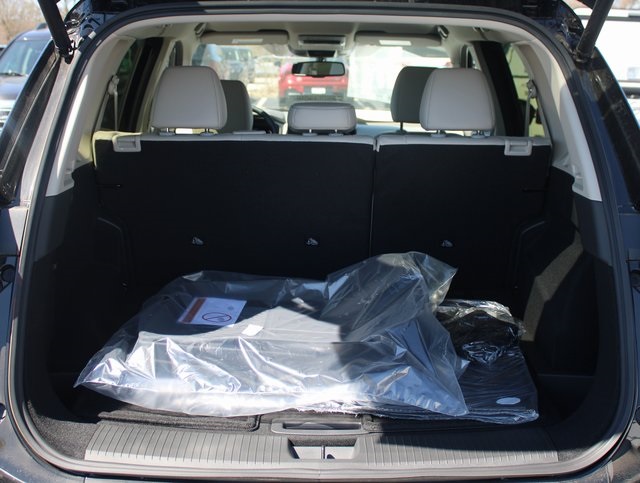 Vehicle image 19 of 20