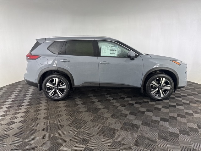 Vehicle image 7 of 28