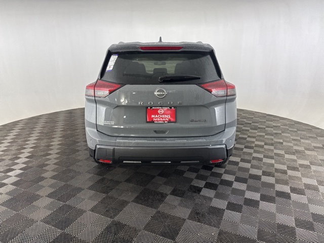 Vehicle image 5 of 28