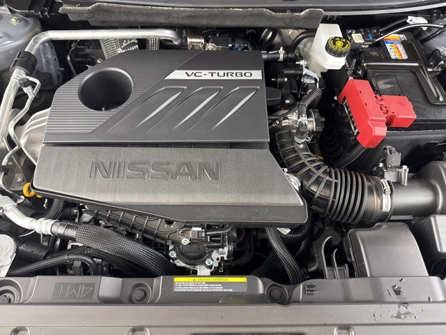 Vehicle image 17 of 28