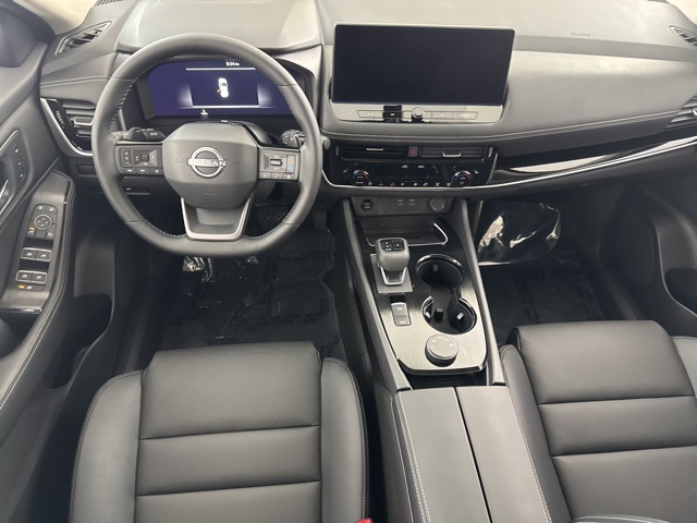 Vehicle image 22 of 28