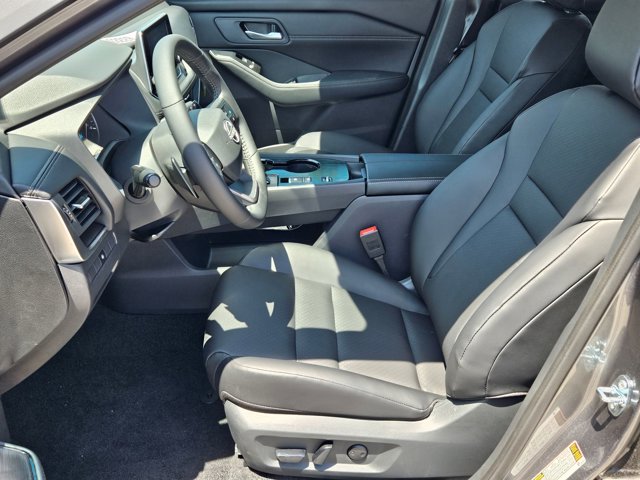 Vehicle image 5 of 7