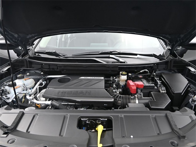Vehicle image 32 of 38