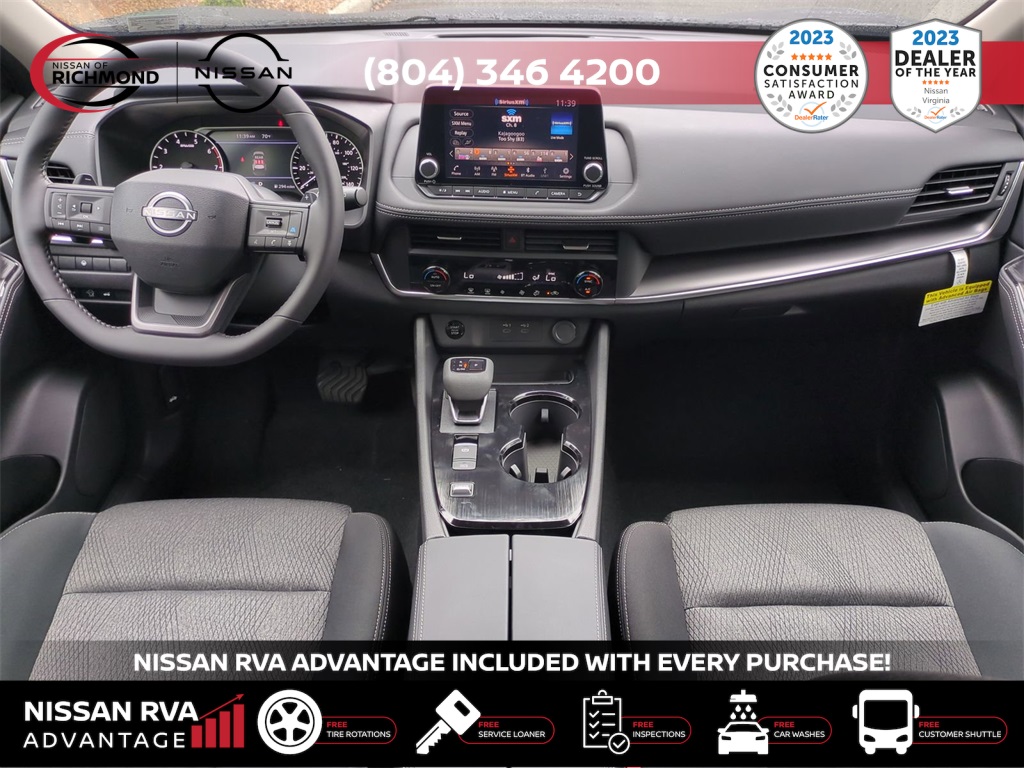 Vehicle image 11 of 27