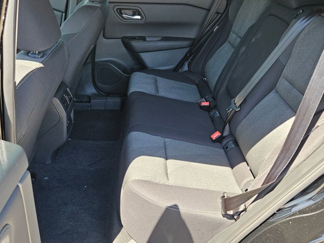 Vehicle image 6 of 7