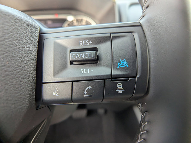 Vehicle image 23 of 29