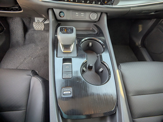 Vehicle image 18 of 29