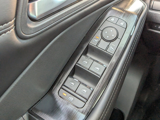 Vehicle image 28 of 29