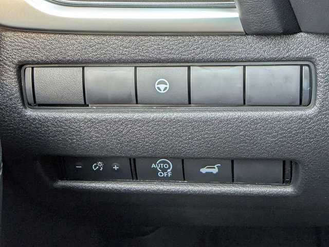 Vehicle image 21 of 29