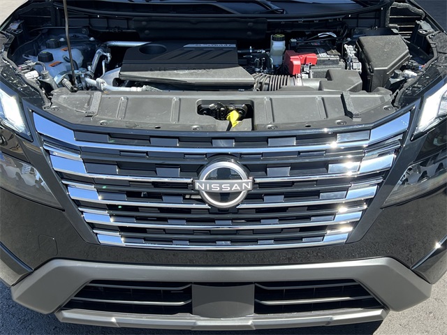 Vehicle image 26 of 28