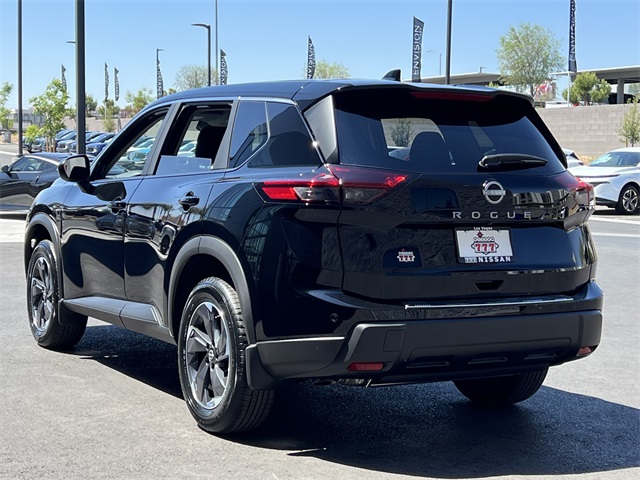 Vehicle image 7 of 28