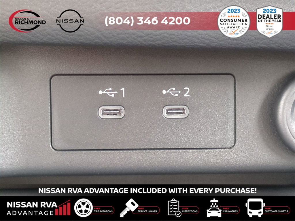 Vehicle image 21 of 27