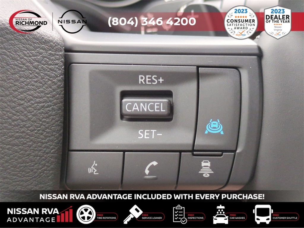 Vehicle image 17 of 27