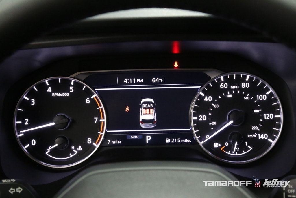 Vehicle image 11 of 18