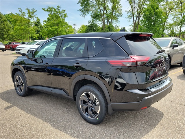 Vehicle image 4 of 29