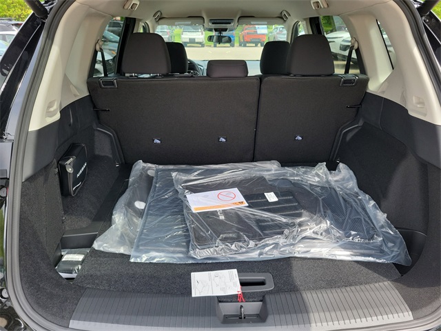 Vehicle image 26 of 29