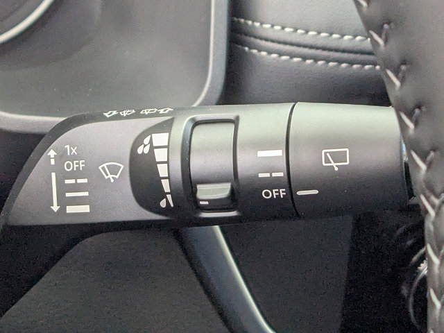 Vehicle image 20 of 27