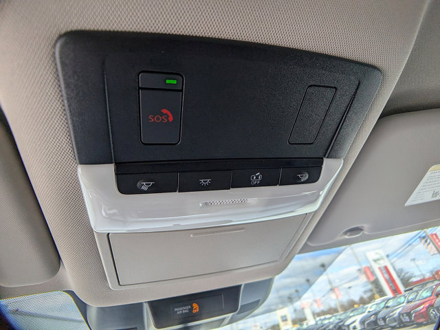 Vehicle image 24 of 27