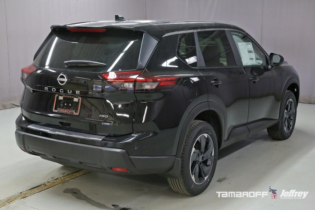Vehicle image 5 of 18