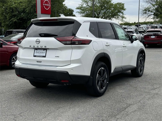 Vehicle image 4 of 18