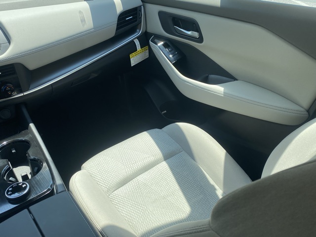 Vehicle image 26 of 36