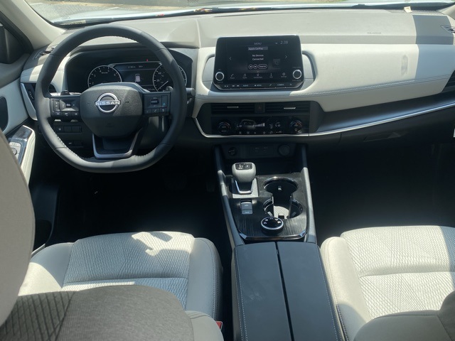 Vehicle image 18 of 36