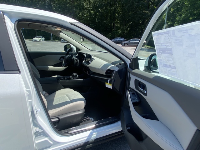 Vehicle image 20 of 36
