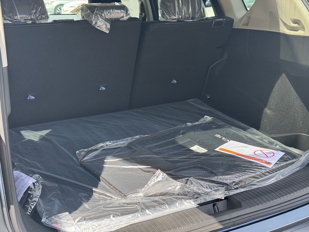 Vehicle image 7 of 23