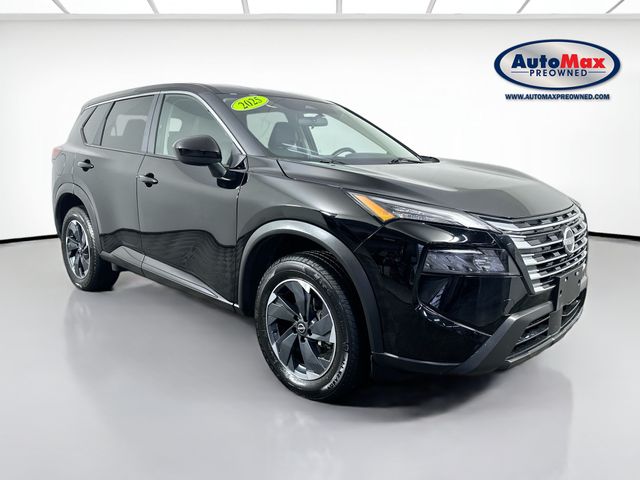 2025 Nissan Rogue SV Image 3 of 30