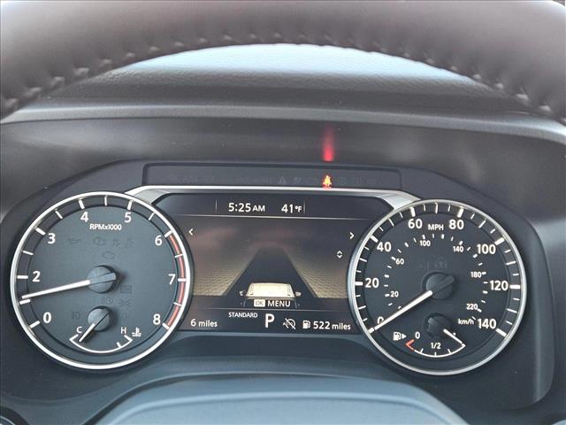 Vehicle image 11 of 17