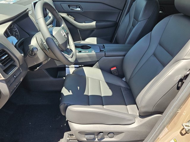 Vehicle image 6 of 7