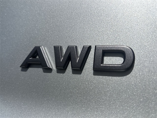 Vehicle image 30 of 40