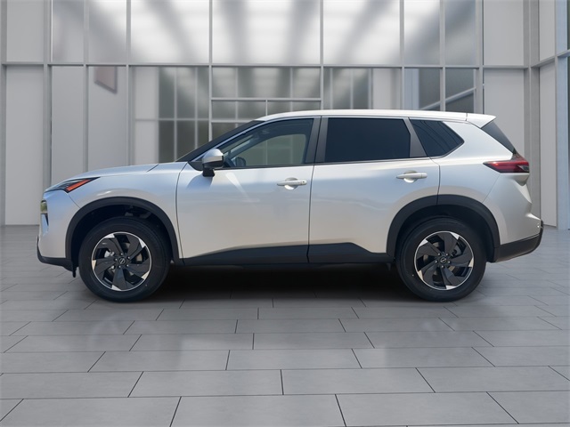 Vehicle image 10 of 40