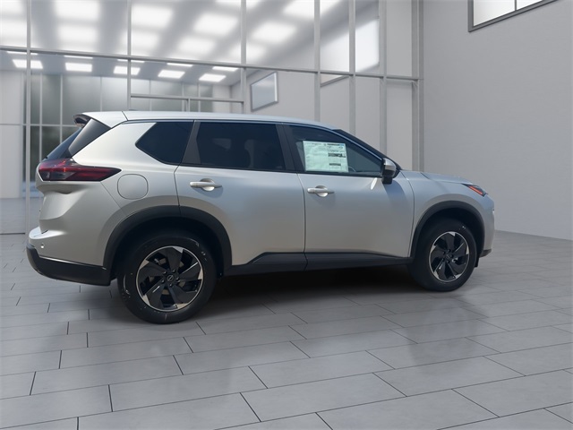 Vehicle image 5 of 40