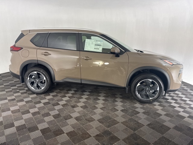 Vehicle image 10 of 28