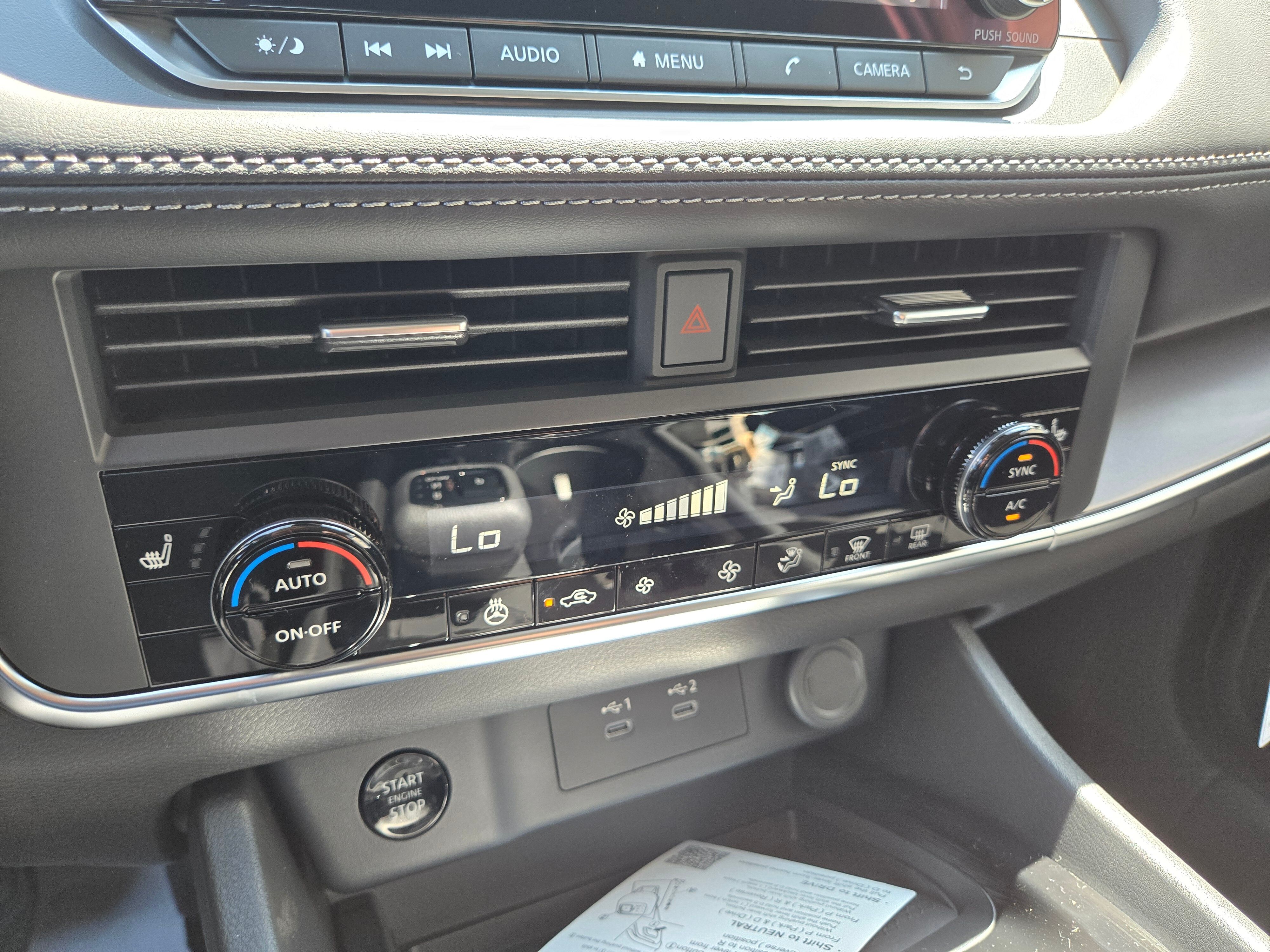 Vehicle image 19 of 30
