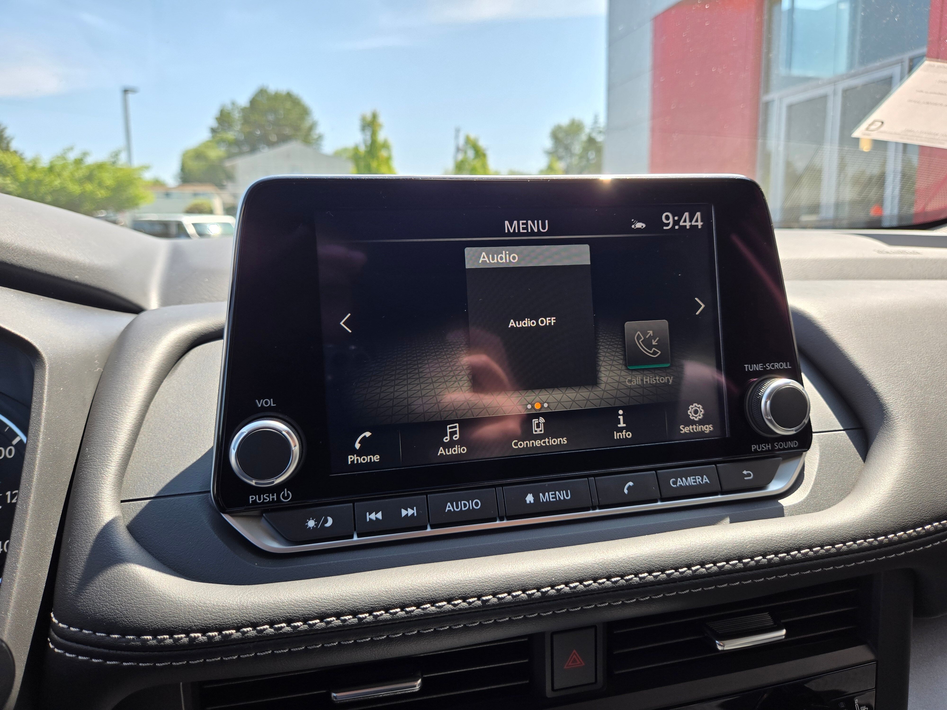 Vehicle image 18 of 30