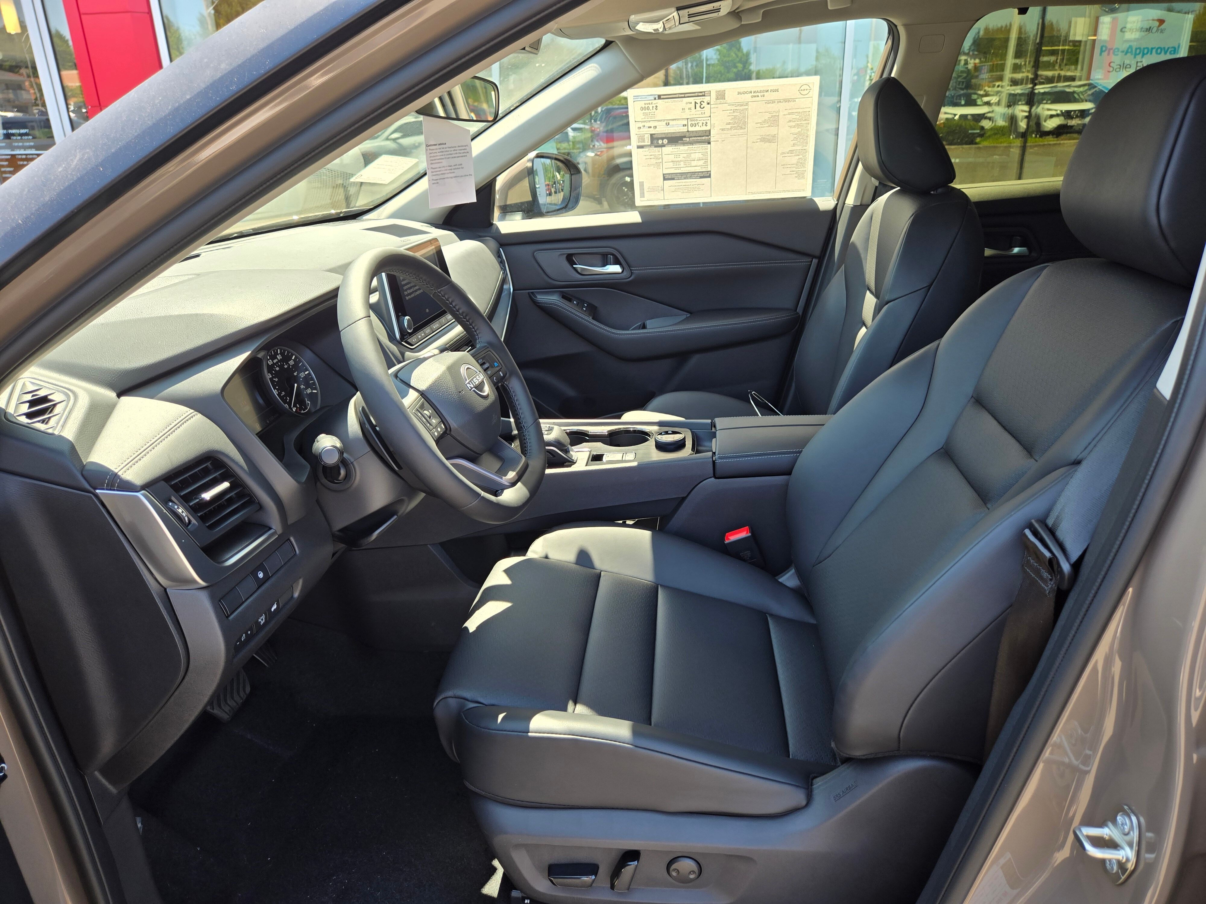 Vehicle image 14 of 30